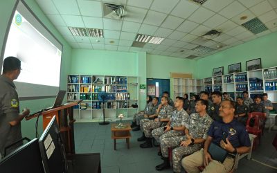NO. 5 WING CONDUCTS STUDY DAY