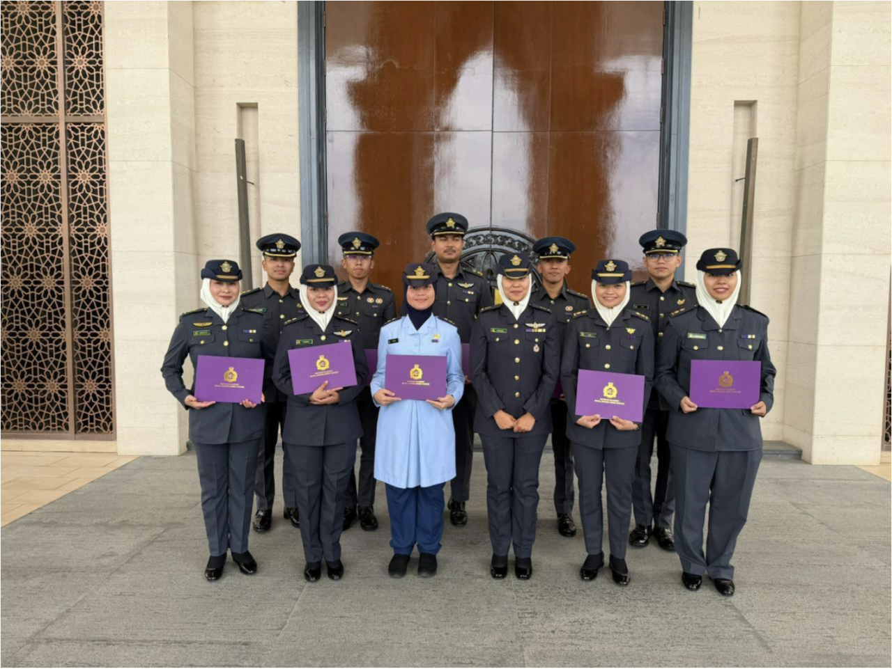 10 RBAirF OFFICERS COMPLETE JUNIOR OFFICERS DEVELOPMENT COURSE | RBAirF