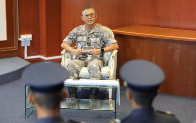 THE COMMANDER OF ROYAL BRUNEI AIR FORCE HELD A SESSION WITH AIR FORCE OFFICER CADETS OF INTAKE 24