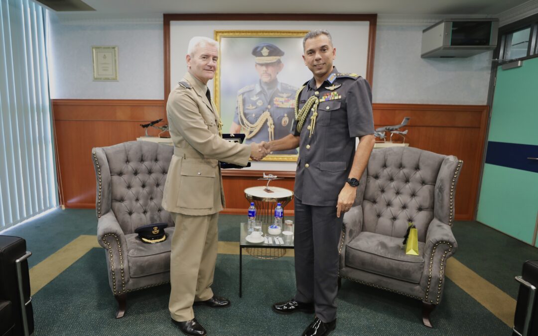 RBAirF COMMANDER RECEIVES FAREWELL CALL FROM OUTGOING UNITED KINGDOM DEFENCE ADVISOR