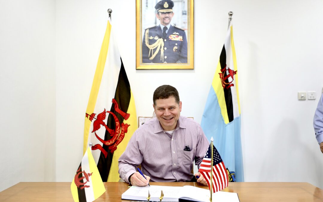 RBAirF COMMANDER RECEIVES OFFICE CALL FROM COLONEL (R) TREY MEEKS, MANAGING PRINCIPLE OF THE ASIA GROUP