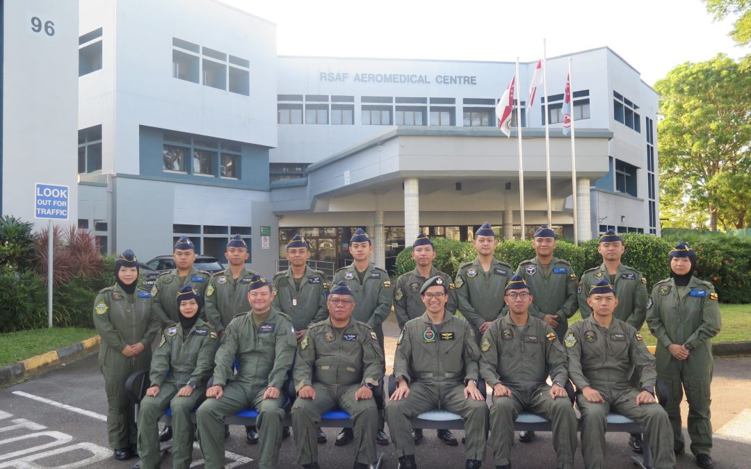 FIFTEEN RBAirF PERSONNEL ATTENDING AVIATION PHYSIOLOGY TRAINING (APT) COURSE AT REPUBLIC OF SINGAPORE