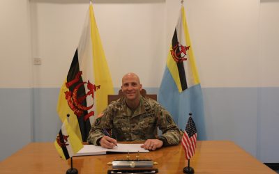 COMMANDER OF RBAirF RECEIVES OFFICE CALL FROM THE UNITED STATES  DEFENCE ATTACHÉ
