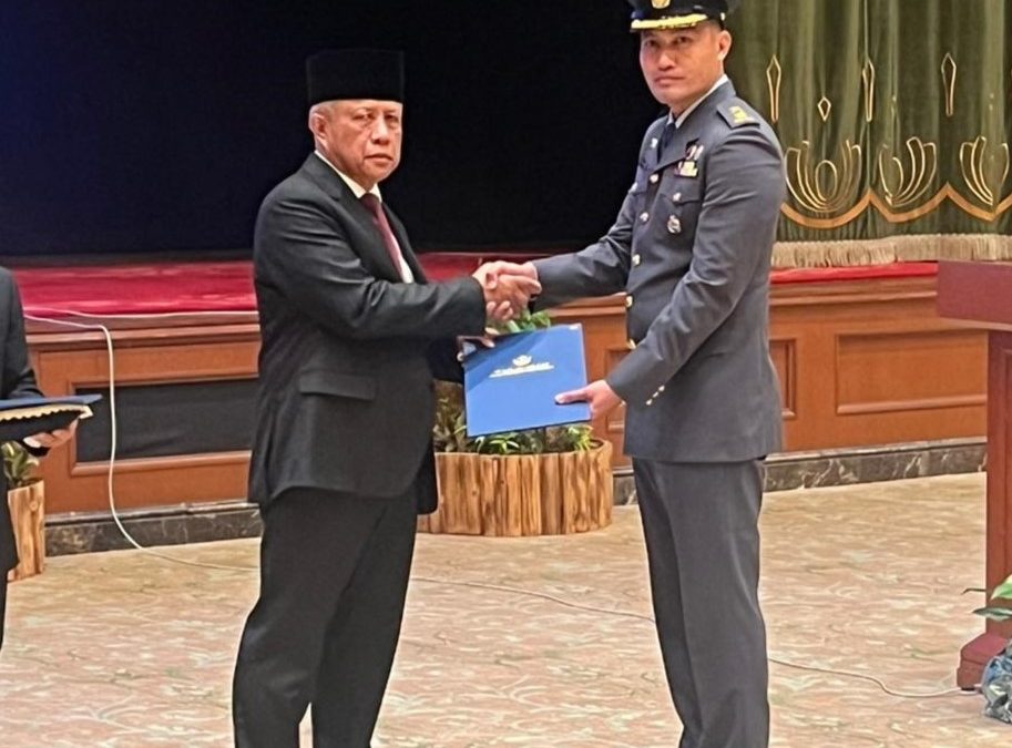 CERTIFICATE PRESENTATION CEREMONY FOR THE 30TH EXECUTIVE DEVELOPMENT PROGRAM FOR SENIOR GOVERNMENT OFFICERS (EDPSGO-30)