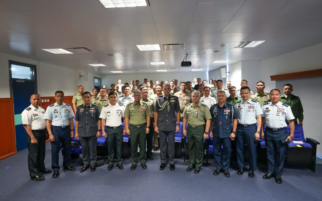 STUDY VISIT FROM COMMAND AND STAFF CLASS 74 PHILIPPINES ARMED FORCES TO RBAirF