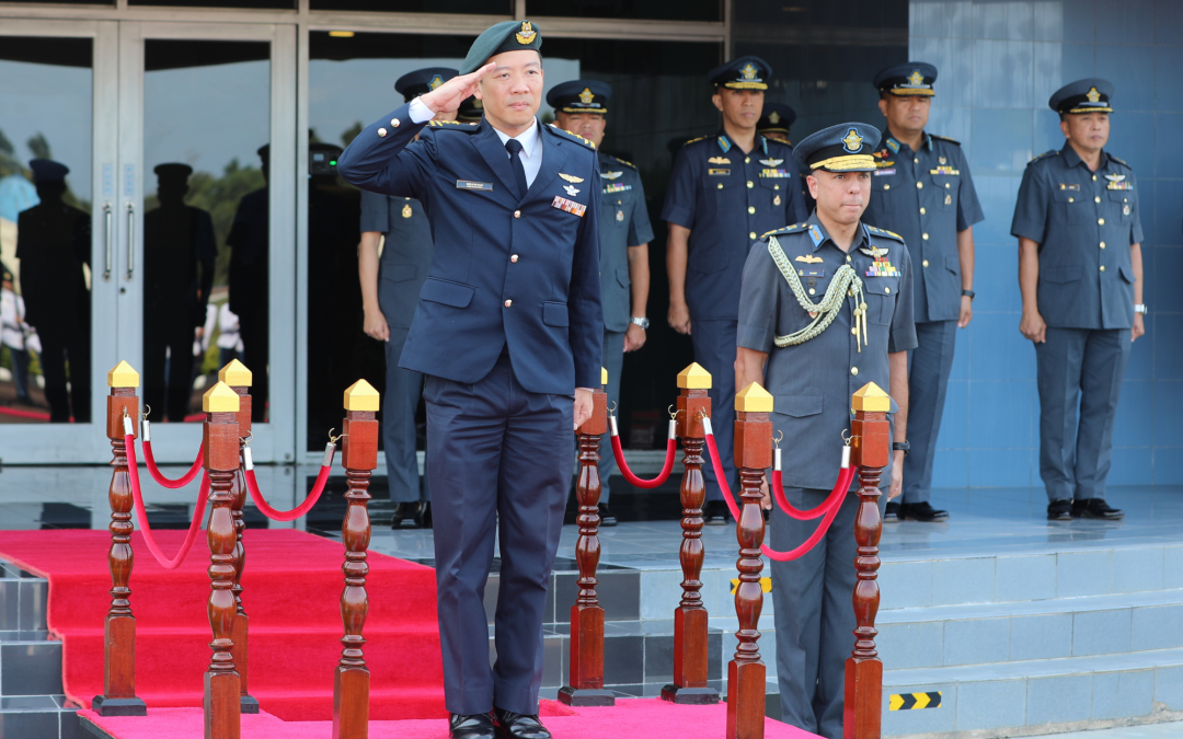 MAJOR GENERAL KELVIN FAN HONOURED WITH RBAirF HONORARY PILOT WING DURING INTRODUCTORY VISIT TO BRUNEI