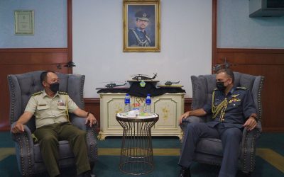 RBAirF COMMANDER RECEIVES COURTESY CALL FROM INCOMING AND OUTGOING DEFENCE ADVISORS OF THE REPUBLIC OF SINGAPORE TO NEGARA BRUNEI DARUSSALAM