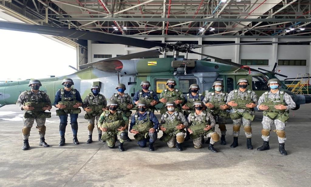 BASIC AIRBORNE STATIC LINE COURSE