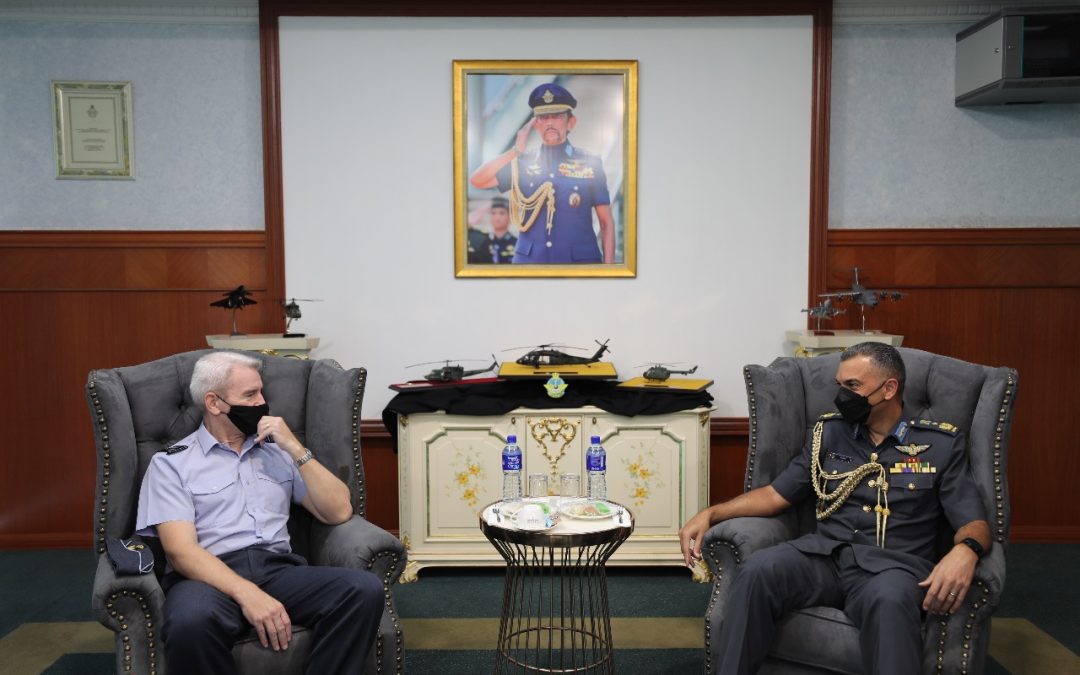 RBAirF COMMANDER RECEIVES OFFICE CALL FROM UNITED KINGDOM DEFENCE ADVISOR