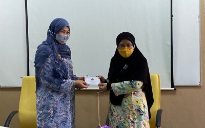 RBAirF BAKTI HANDS OVER DONATION TO PANTAI BERAKAS PRIMARY SCHOOL
