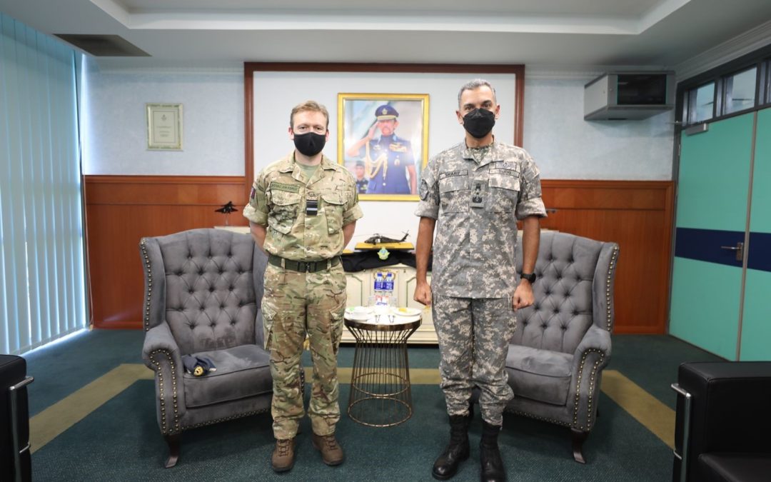 RBAirF COMMANDER RECEIVED AN OFFICE CALL FROM THE COMMANDER OF JOINT HELICOPTER COMMAND, ROYAL AIR FORCE, UNITED KINGDOM.