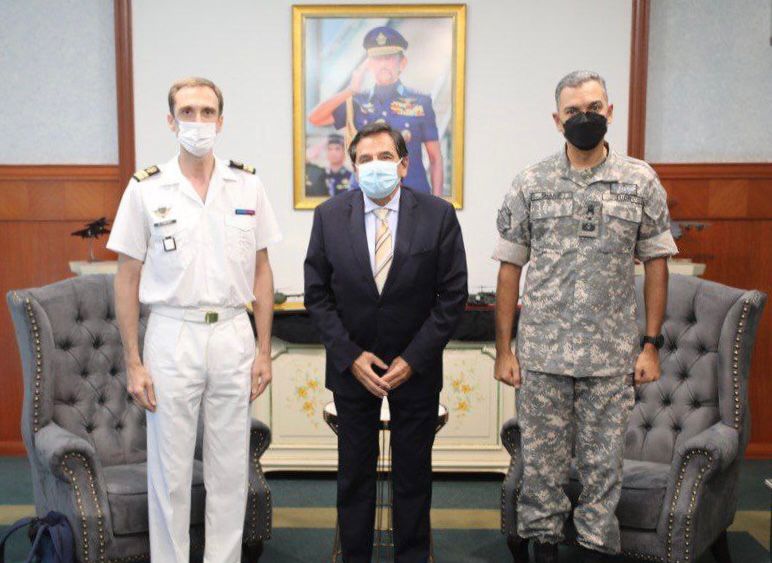 RBAirF COMMANDER RECEIVES COURTESY CALL FROM THE DEFENCE TECHNOLOGY ATTACHE EMBASSY OF FRANCE IN THE REPUBLIC OF SINGAPORE ACCREDITED TO NEGARA BRUNEI DARUSSALAM