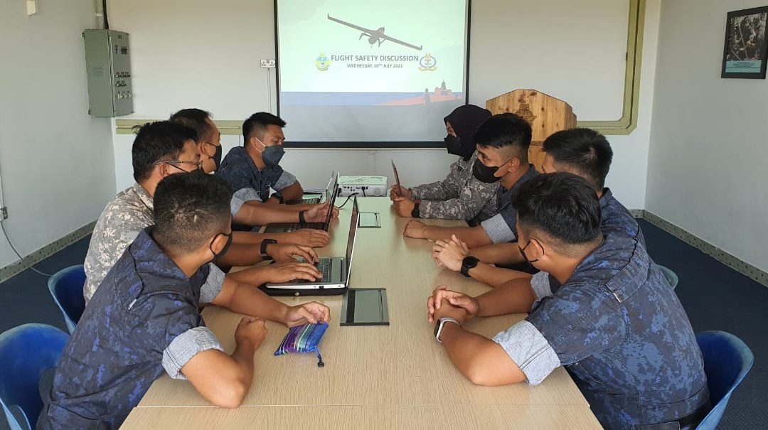 FLIGHT SAFETY DAY DISCUSSIONS AT SQUADRONS