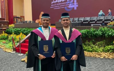 GRADUATION CERTIFICATES PRESENTED TO RBAirF SENIOR OFFICERS AT THE 34th UBD CONVOCATION