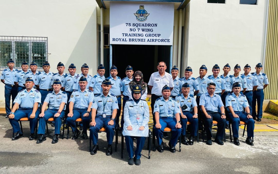CLOSING CEREMONY AND CERTIFICATE PRESENTATION FOR AVIATION MAINTENANCE MANAGEMENT COURSE AND AIRCRAFT UPGRADING SUPERVISORY COURSE