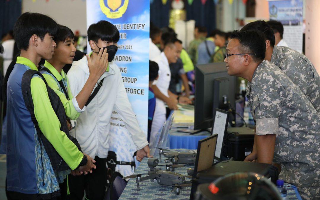 RBAirF PARTICIPATES IN A CAREER ROADSHOW AT LAMBAK KIRI SECONDARY SCHOOL