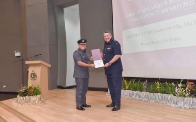 RBAirF OFFICER RECEIVES PRESTIGIOUS OBOE AWARD