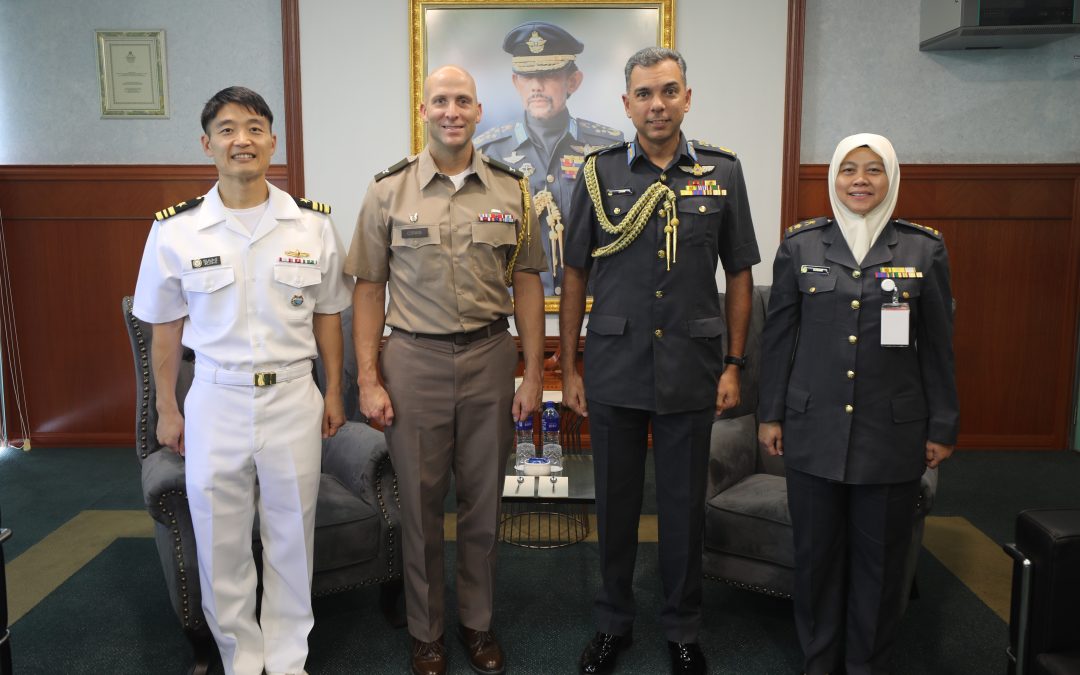 RBAirF COMMANDER RECEIVES AN OFFICE CALL FROM THE DEFENSE ATTACHÉ OF THE UNITED STATES OF AMERICA ACCREDITED TO BRUNEI DARUSSALAM
