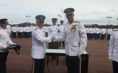 UPACARA SERAH TERIMA TUGAS PEMERINTAH KUMPULAN GERAKAN