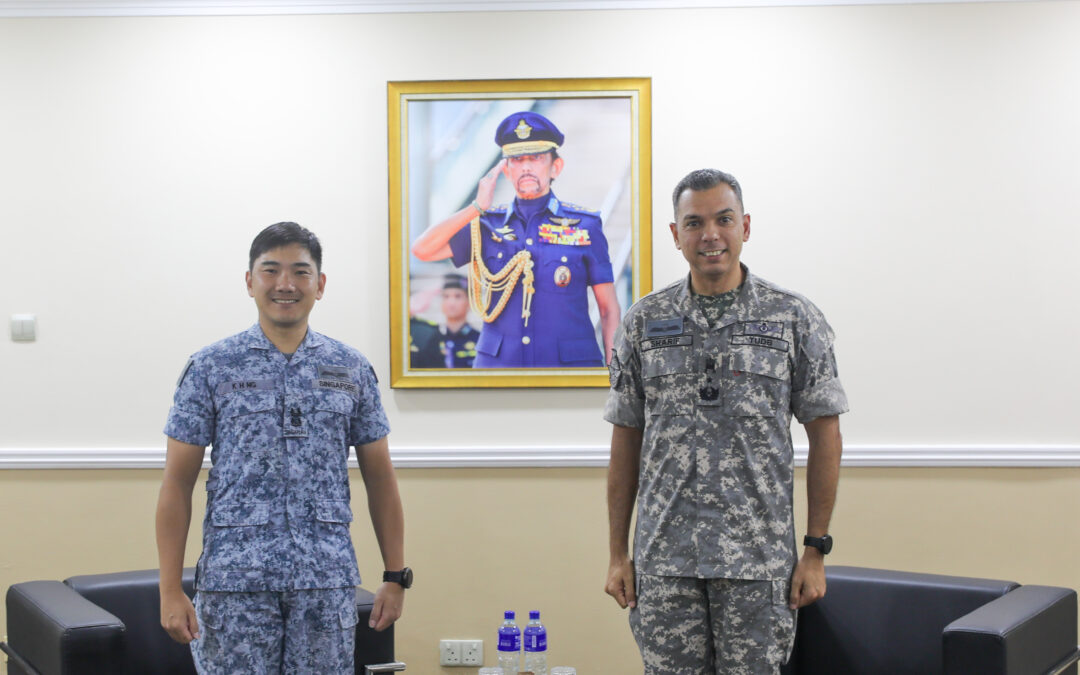 FAREWELL COURTESY FOR DETACHMENT COMMANDER OF BRUNEI HELICOPTER DETACHMENT