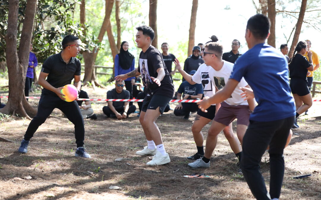 SPORTS INTERACTION BETWEEN 15 SQUADRON & 55 SQUADRON, RBAirF WITH US NAVY P-8 AIRCRAFT CREW