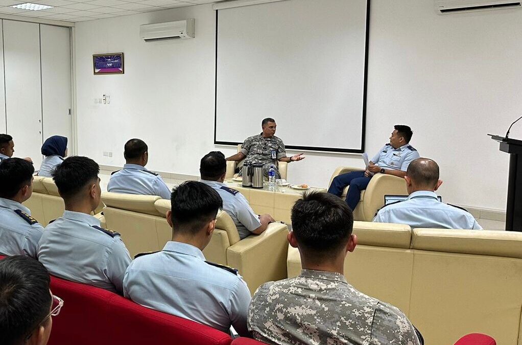 SUPPORT GROUP OFFICERS HOST ‘FIRESIDE CHAT’ WITH RBAirF COMMANDER