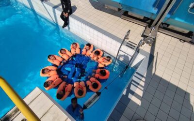 15 SQUADRON ATTENDED FIXED WING UNDERWATER ESCAPE TRAINING