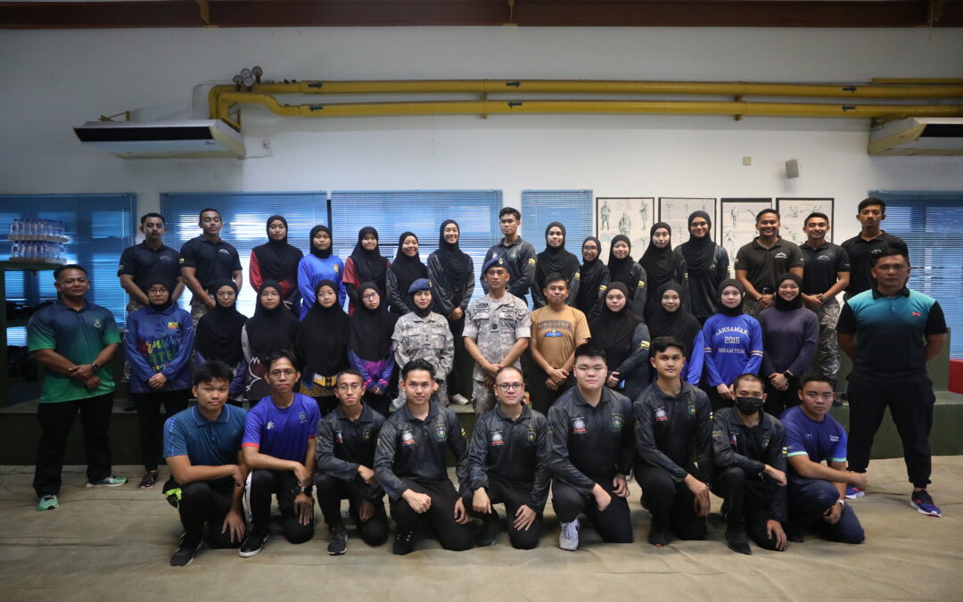 MILITARY CADETS FROM UNIVERSITI BRUNEI DARUSSALAM VISIT TO ROYAL BRUNEI AIR FORCE