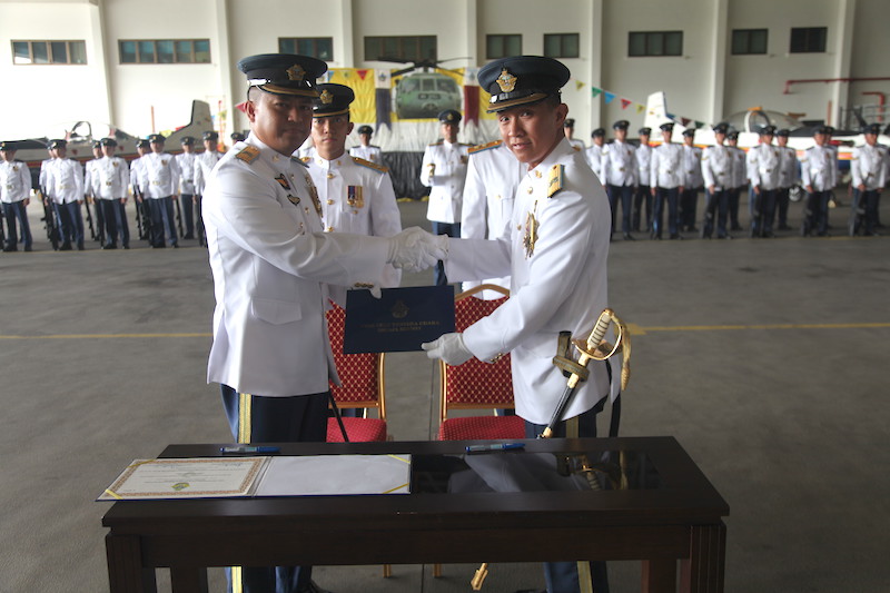 UPACARA SERAH TERIMA TUGAS PEGAWAI PEMERINTAH NO 5 WING
