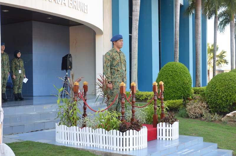 PERBARISAN PEGAWAI TADBIR NO 2 WING