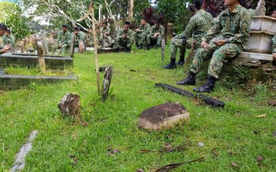RBAIRF NO 7 WING PERSONNEL PAY VISIT TO KAMPUNG KIANGGEH CEMETERIES OF LATE MEMBERS OF THE RBAIRF SOLDIERS