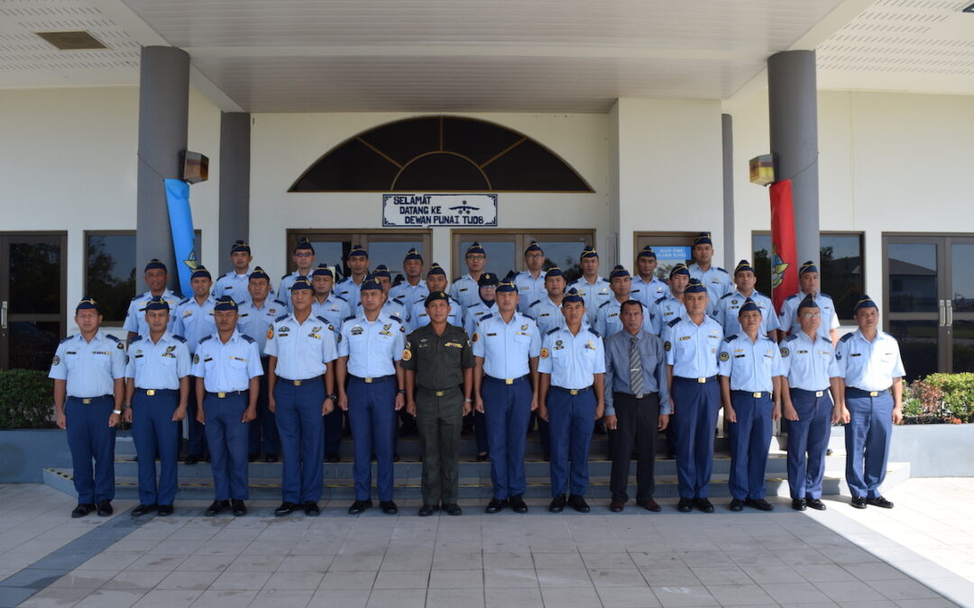 FAREWELL VISIT BY ROYAL BRUNEI ARMED FORCES FORCE SERGEANT MAJOR TO ROYAL BRUNEI AIRFORCE