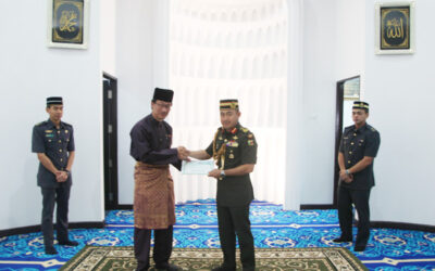 DONATION HANDOVER CEREMONY TO PENGIRAN MUDA MAHKOTA AL-MUHTADEE BILLAH FUND FOR ORPHANS (DANA)