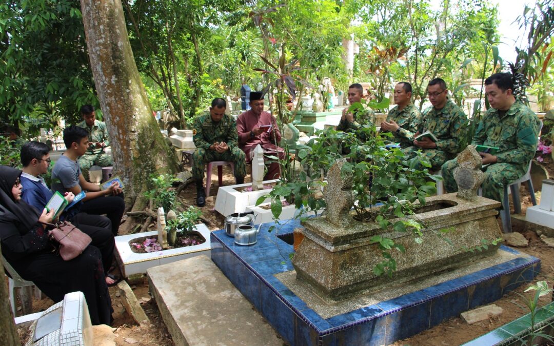 CLEANING CAMPAIGN AND TAHLIL AT JAME’ ASR HASSANIL BOLKIAH CEMETERY IN CONJUCTION OF RBAF 58TH ANNIVERSARY