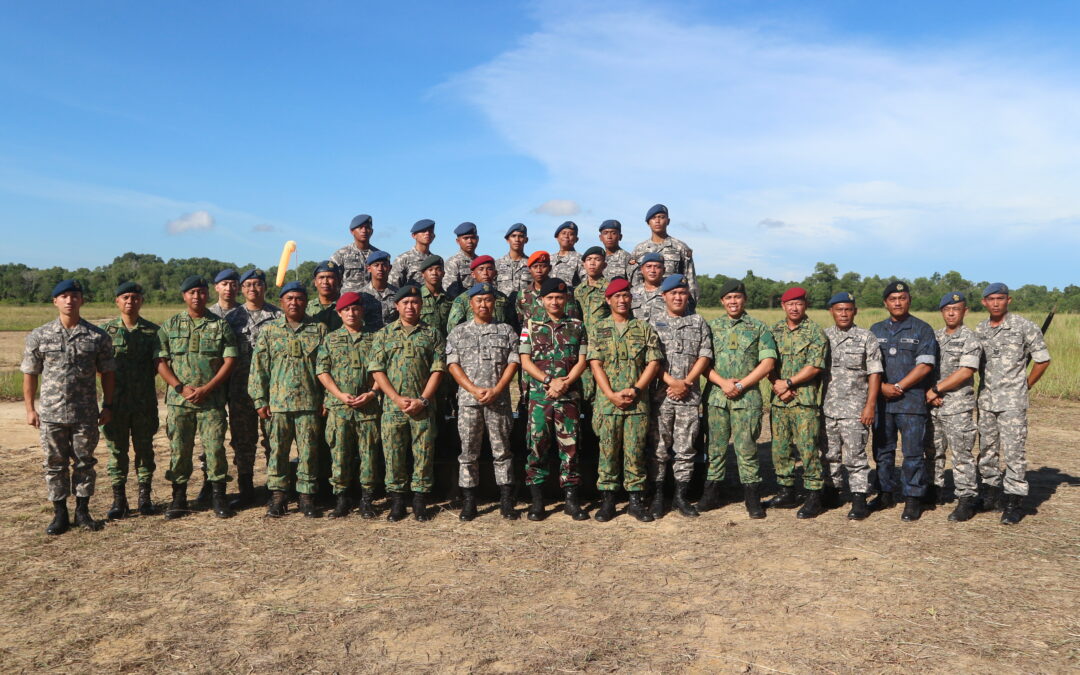 CLOSING CEREMONY OF BASIC MILITARY FREEFALL COURSE