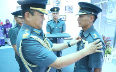 RBAIRF HOLDS PILOT WING PRESENTATION CEREMONY