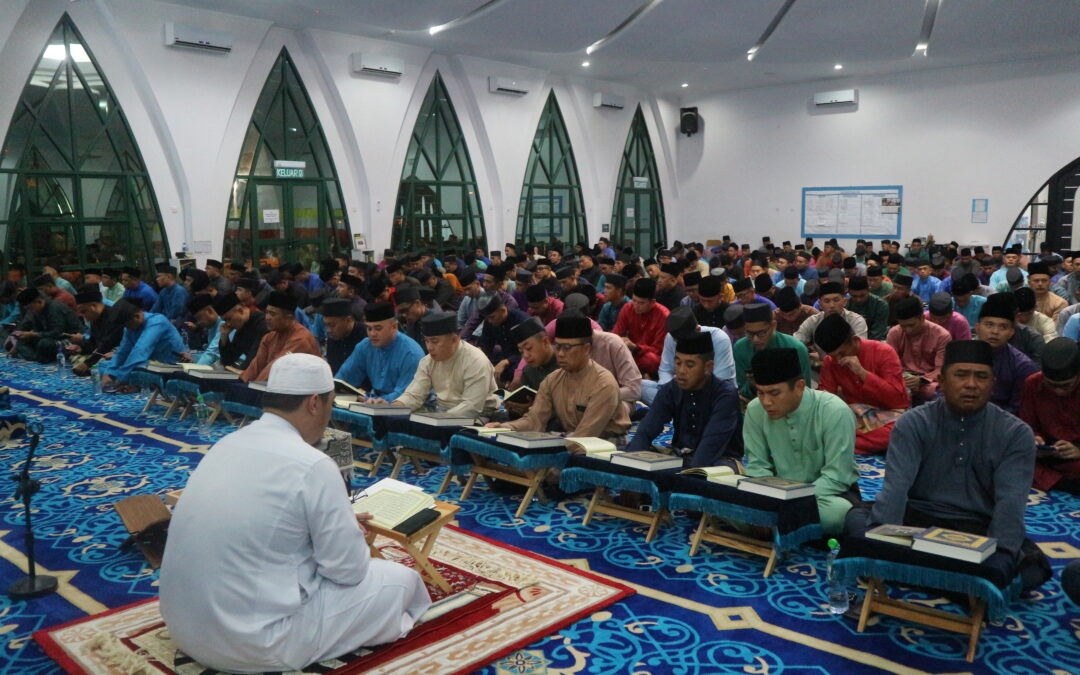 THE ROYAL BRUNEI AIR FORCE HELD A THANKSGIVING PRAYER CEREMONY TO MARK THE 46TH BIRTHDAY OF HIS ROYAL HIGHNESS THE CROWN PRINCE