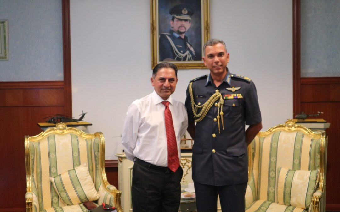RBAIRF COMMANDER RECEIVES COURTESY CALL FROM MANAGING DIRECTOR OF GLAMCO AVIATION (B) SDN BHD