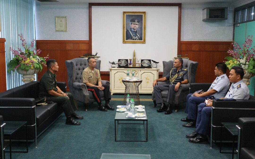 RBAIRF COMMANDER RECEIVES INTRODUCTORY CALL FROM THE NEW DEFENSE AND ARMED FORCES ATTACHE REPUBLIC OF THE PHILIPPINES TO BRUNEI DARUSSALAM