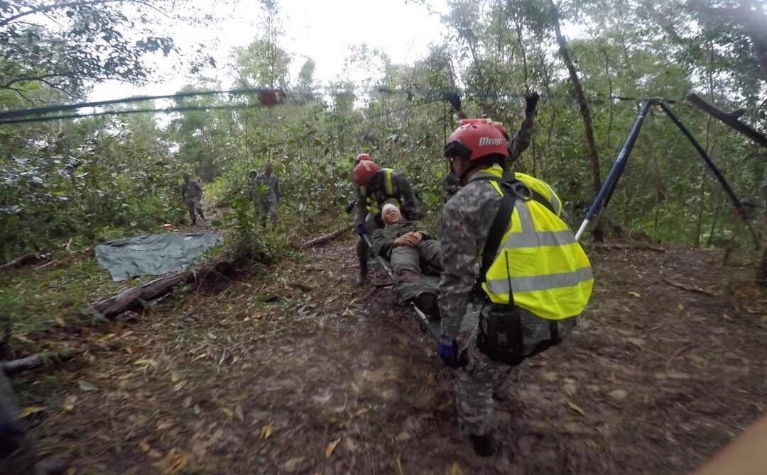 JUNGLE RESCUE TEAM CONDUCTED EXERCISE MENYELAMAT WIRA ANGKASA