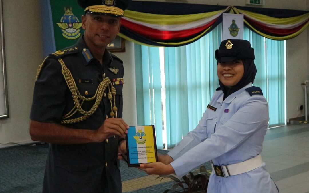 CERTIFICATE PRESENTATION CEREMONY FOR HIGHER NATIONAL TECHNICAL EDUCATION IN AIRCRAFT MAINTENANCE ENGINEERING