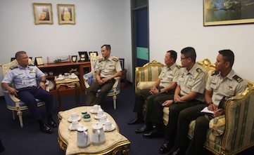 COMMANDER ROYAL BRUNEI AIR FORCE RECEIVED A FAREWELL CALL FROM SINGAPORE DEFENCE ADVISER