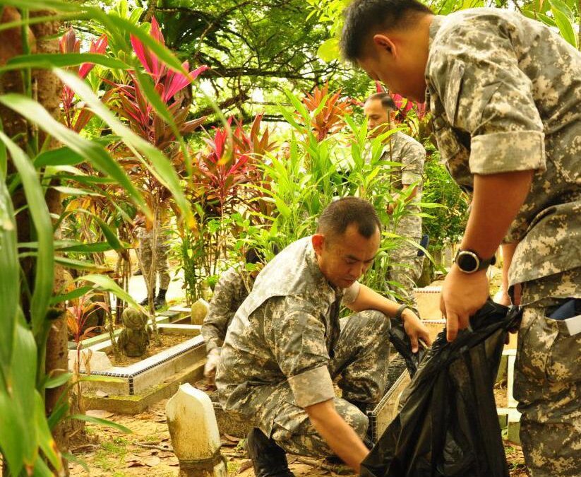 NO. 1 WING HELD CLEANING CAMPAIGN AT JAME ’ASR CEMETERY, KG KIARONG AND RANGAS MUSLIM CEMETERY.
